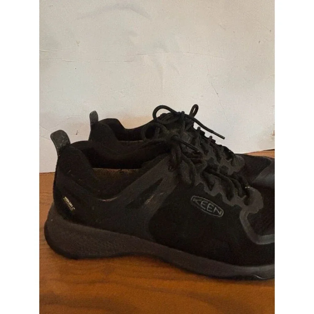 Keen these hiking